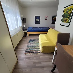 Messezimmer Am Thewissenweg Düsseldorf